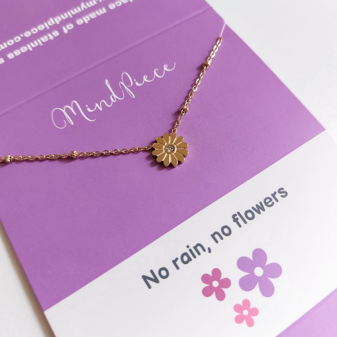 Necklace daisy flower