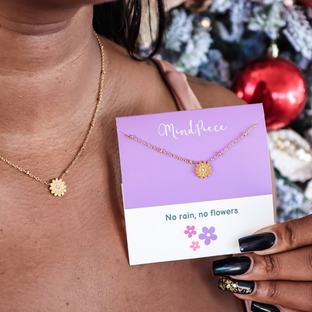 Necklace daisy flower