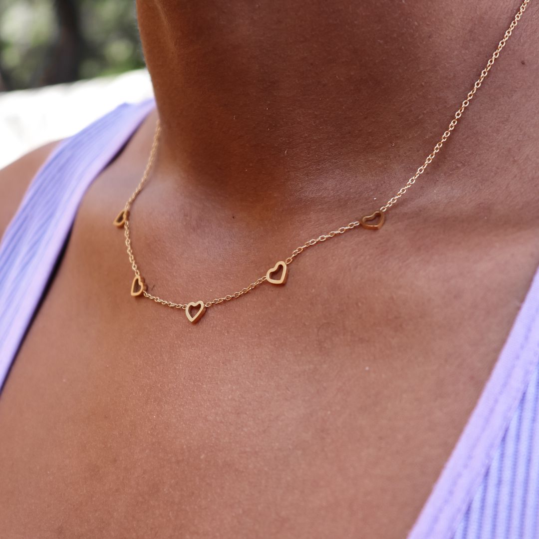 Necklace small hearts