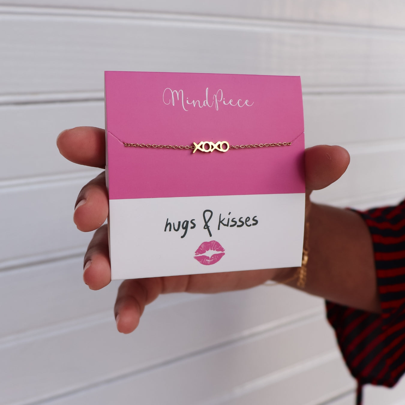 Bracelet hugs and kisses