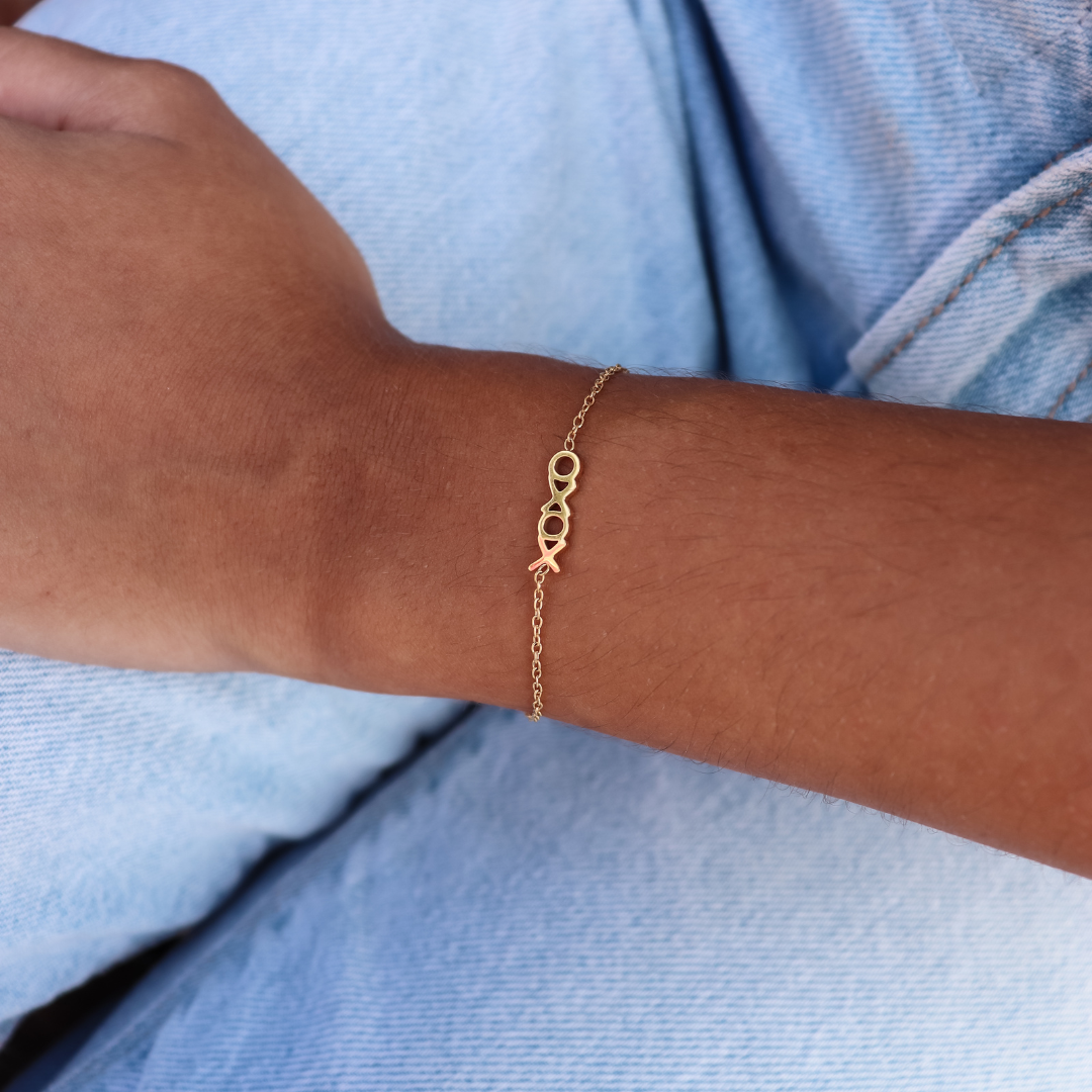 Bracelet hugs and kisses